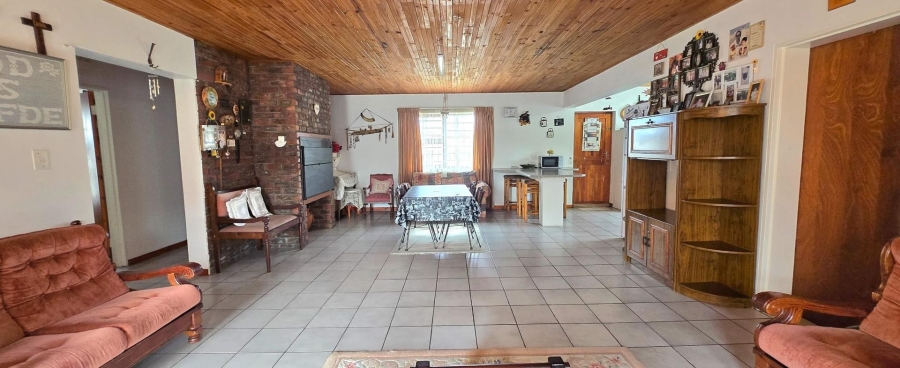 3 Bedroom Property for Sale in Franskraal Western Cape